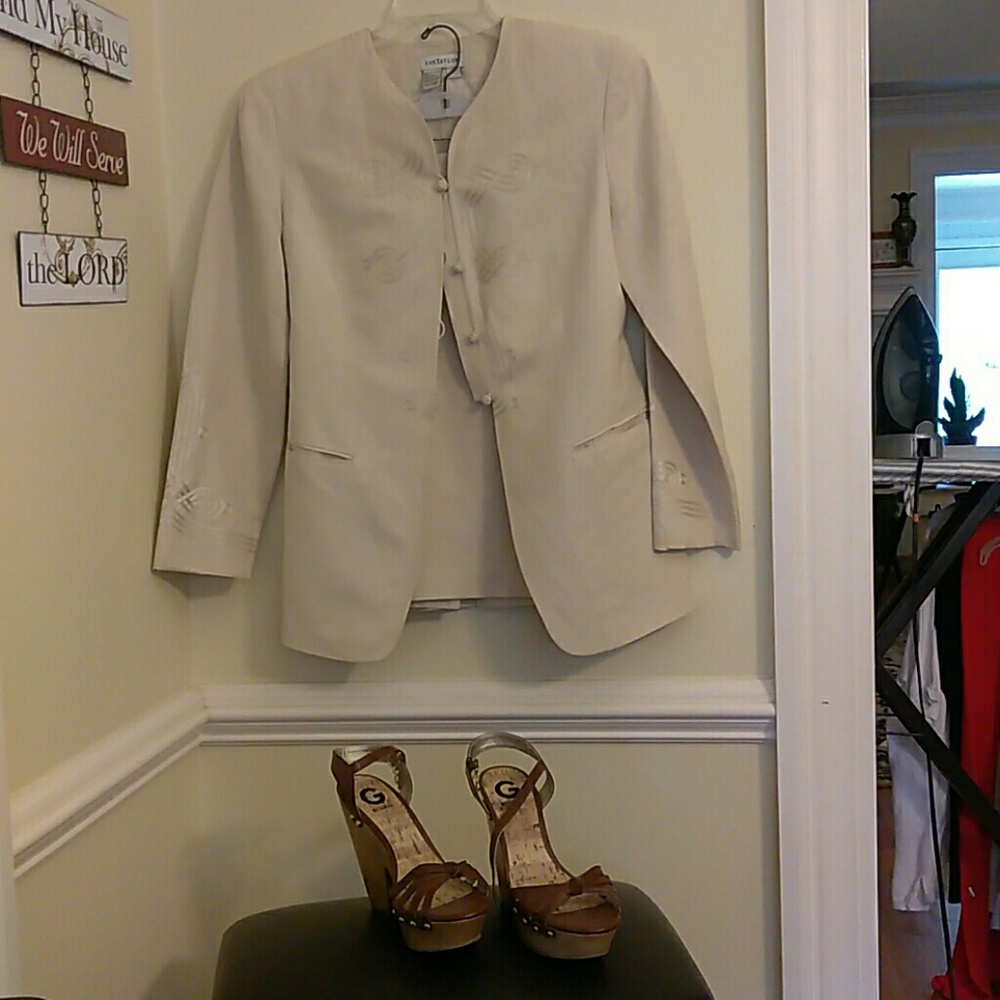 Ann Taylor ladies skirt suit